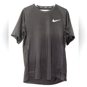 Nike Combat pro athletic shirt large muscle fit